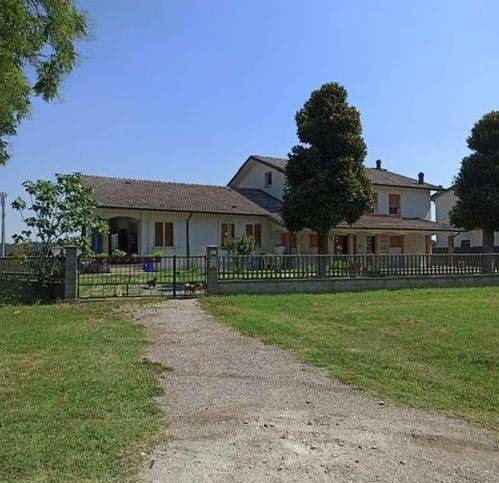 Villa a Riva del po in Via 2 Giugno 13 - Foto 2