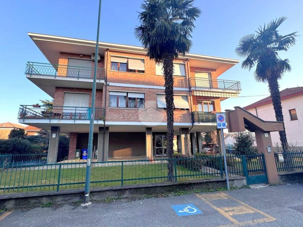 Appartamento a Orbassano in Via giusti, 9 - Foto 2