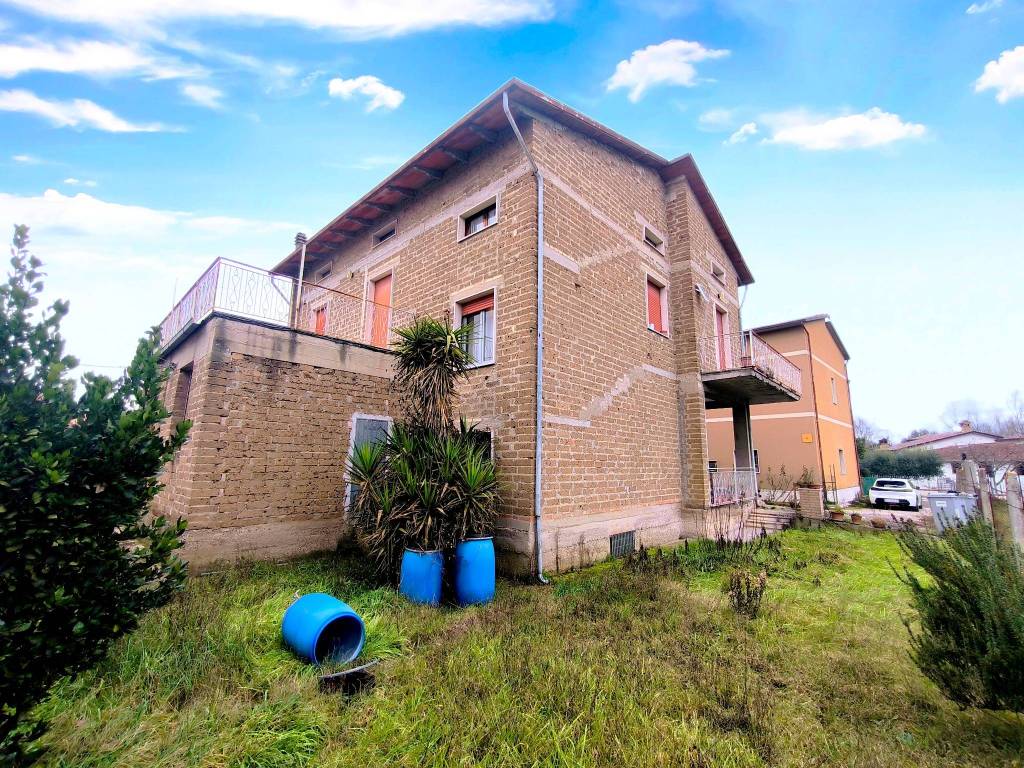 Villa a Bastia umbra in Via Claudio Treves, 14 - Foto 3