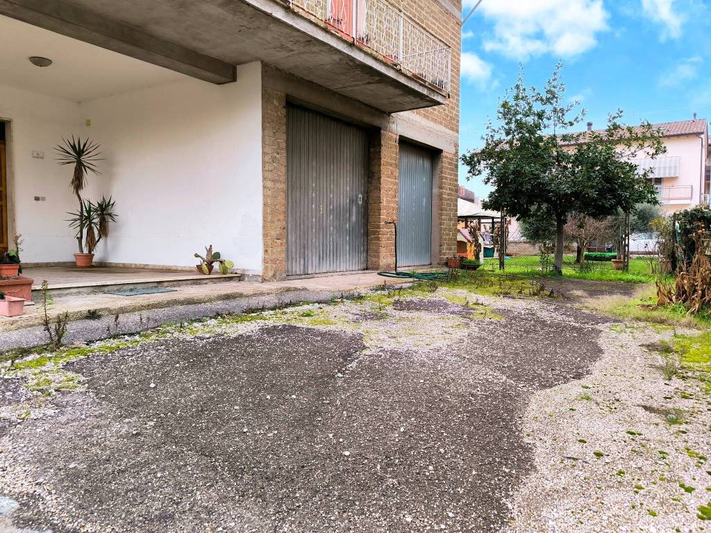 Villa a Bastia umbra in Via Claudio Treves, 14 - Foto 5