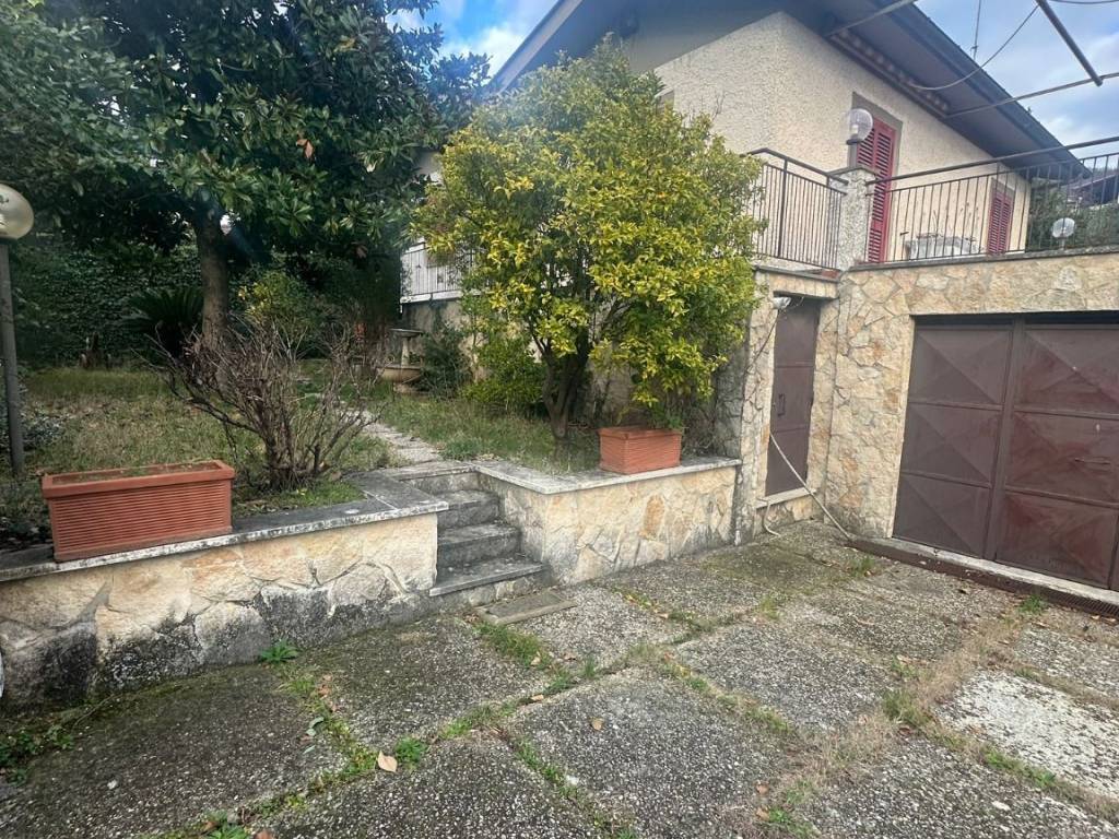 Villa a Velletri in Via Colle Noce, 40 - Foto 3