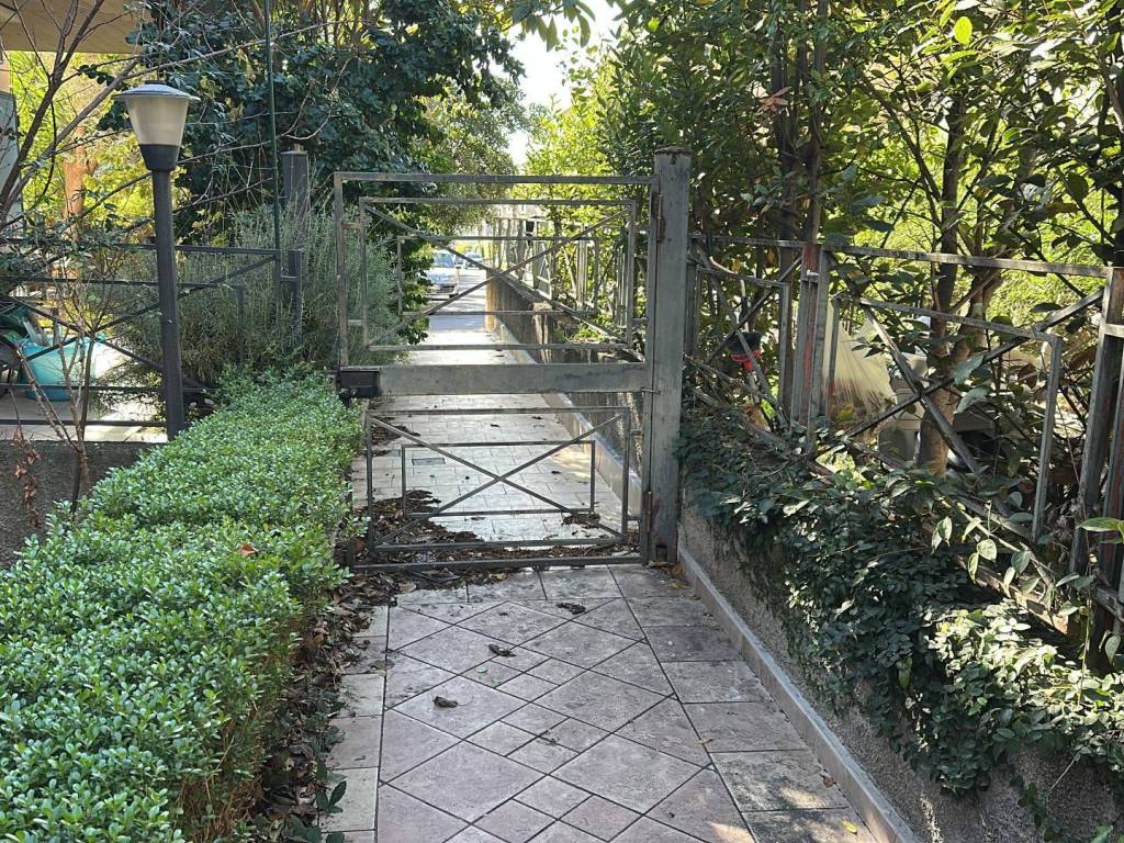 Villa a Aci castello in Via Vampolieri - Foto 3