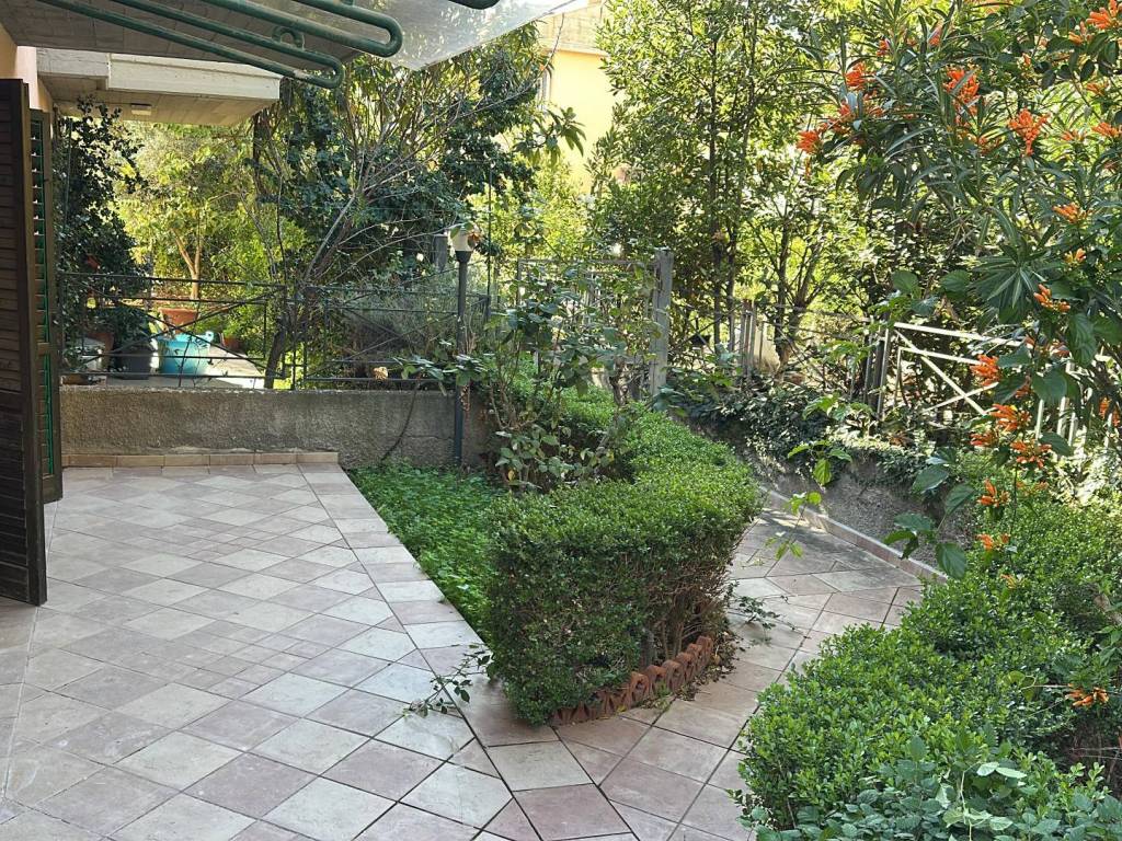 Villa a Aci castello in Via Vampolieri - Foto 5