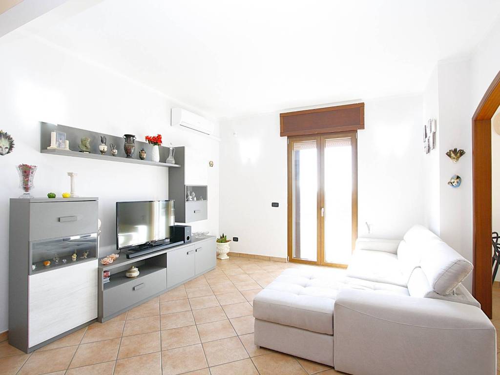 Appartamento a Parabita in Via Don Carlo Gnocchi - Foto 2