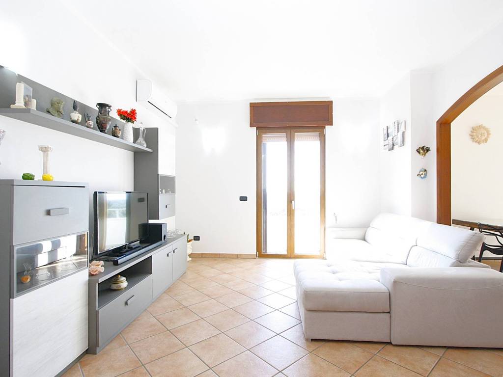 Appartamento a Parabita in Via Don Carlo Gnocchi - Foto 3