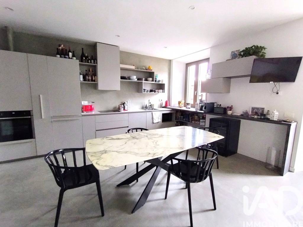 Appartamento a Verbania in Via LUIGI RIGOLA, 34 - Foto 2