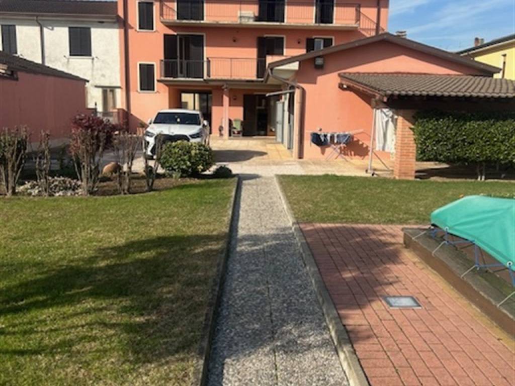 Villa a Goito in Via San Giorgio - Foto 3