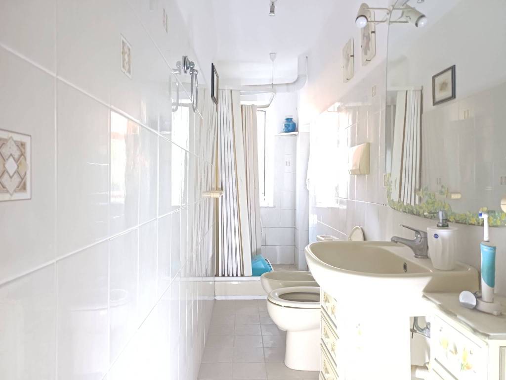 Appartamento a Loano in Piazza Giuseppe Rocca - Foto 5