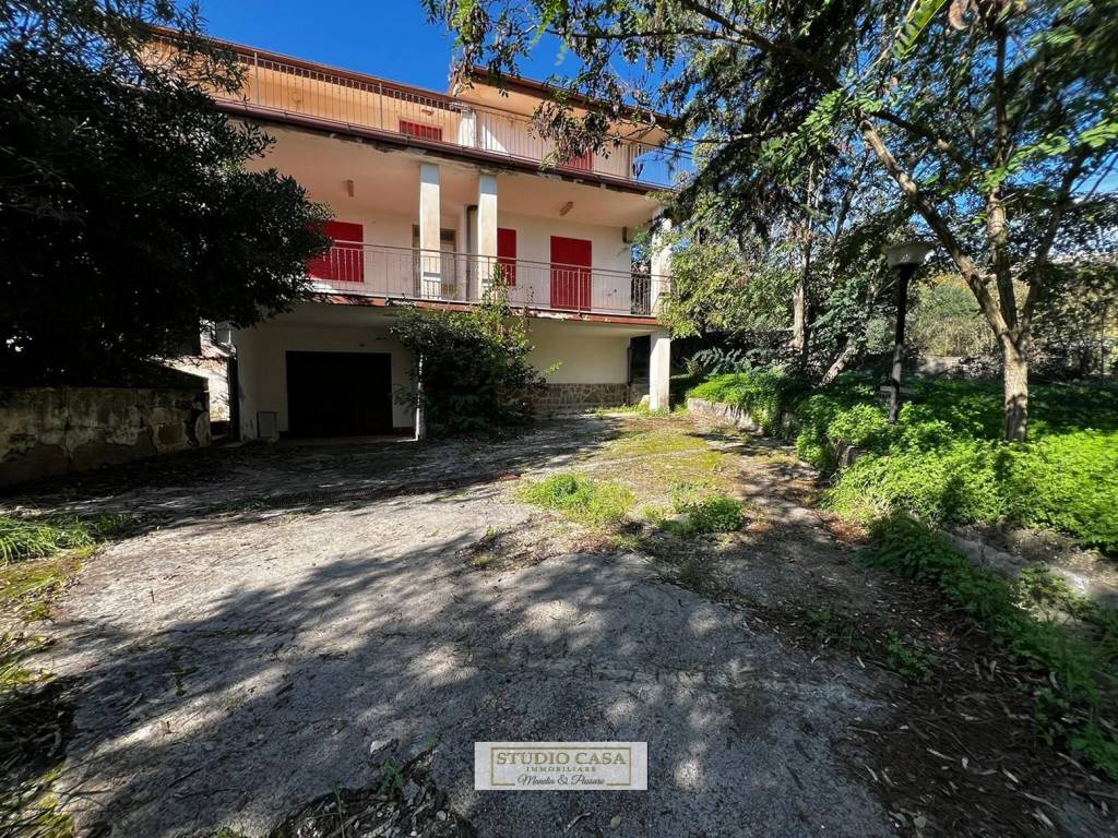 Villa a Castellabate in Strada Provinciale Adolfo Cilento - Foto 3