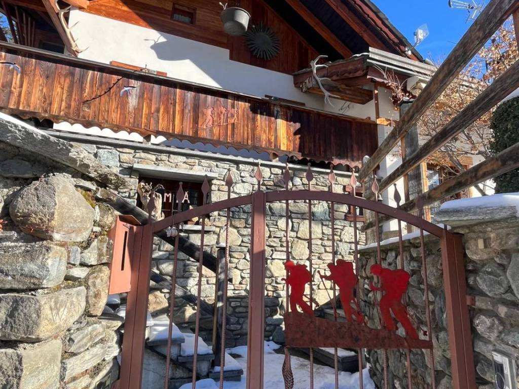 Villa a Courmayeur in Via Regionale, 79 - Foto 3
