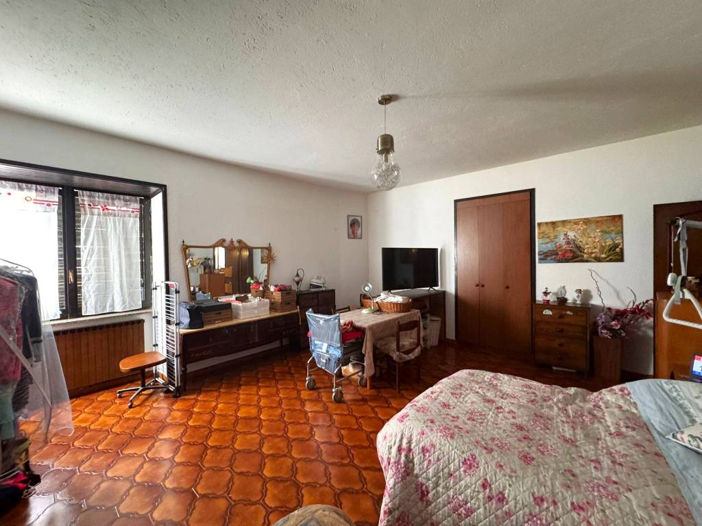 Appartamento a Tradate in Via Marco Polo - Foto 2
