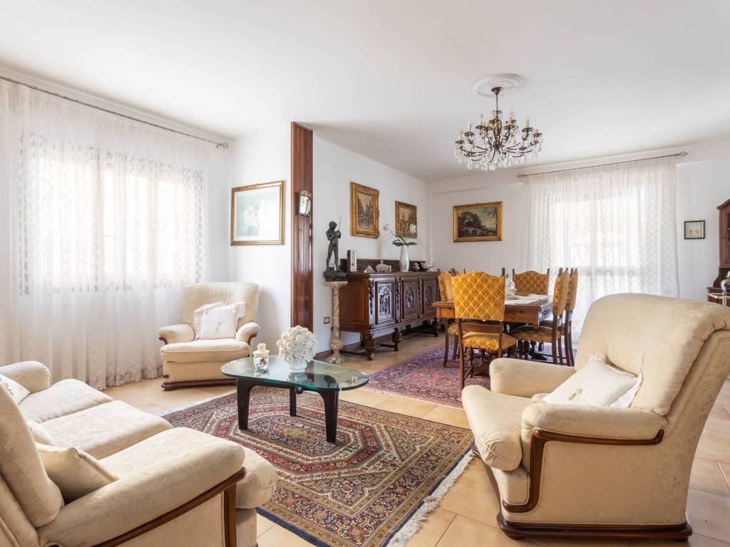 Appartamento a Selargius in Viale Leonardo da Vinci, 15 - Foto 4