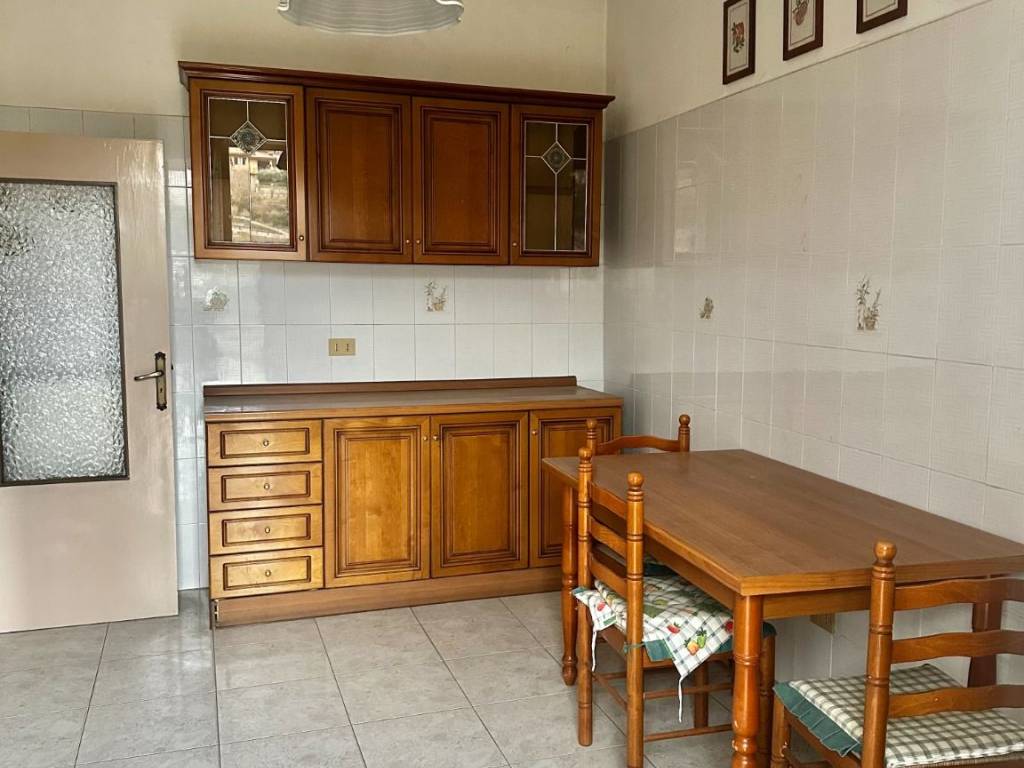 Appartamento a Caprarola in Via Camillo Benso di Cavour - Foto 2