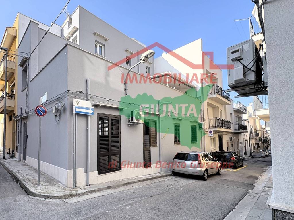 Casa indipendente a Cinisi in Via Francesco Crispi, 6 - Foto 2