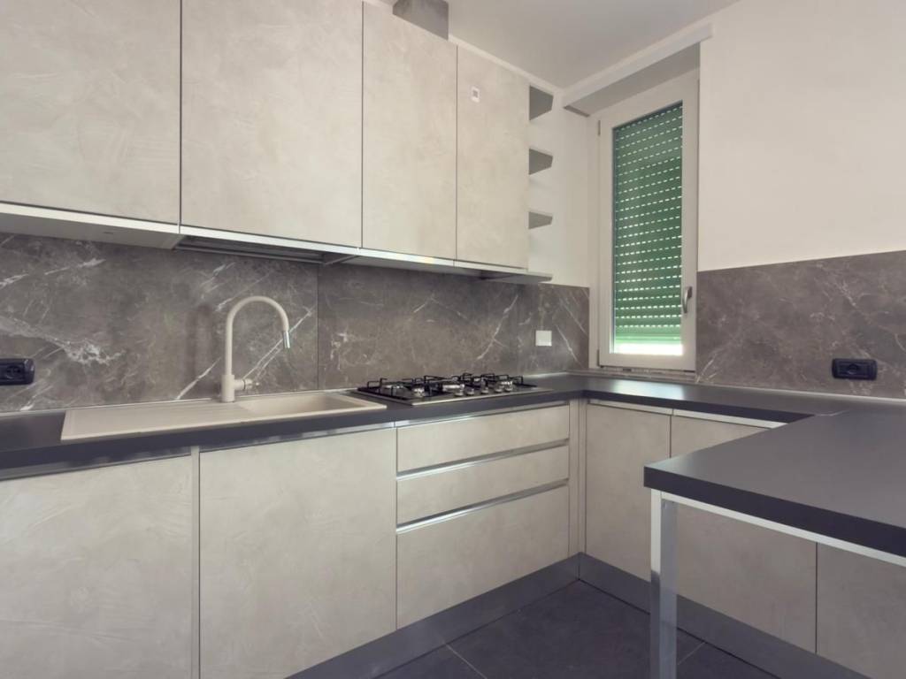 Appartamento a Ivrea in Corso Massimo d'Azeglio - Foto 5