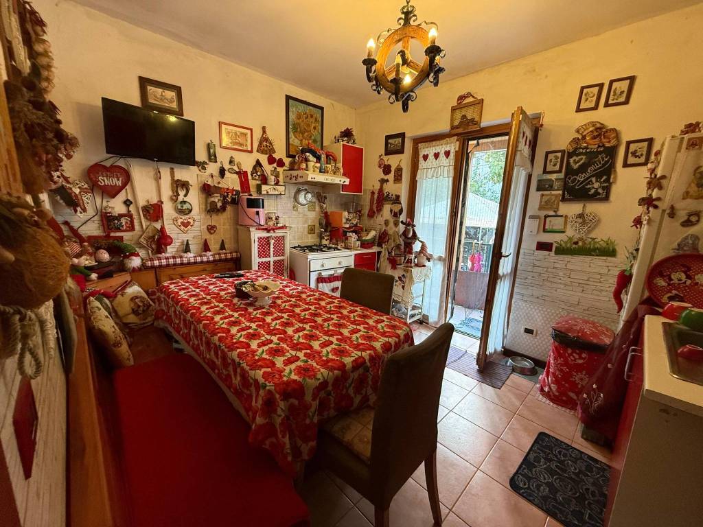 Villetta a schiera a Guidonia montecelio in Via Casal Bianco, 376 - Foto 2