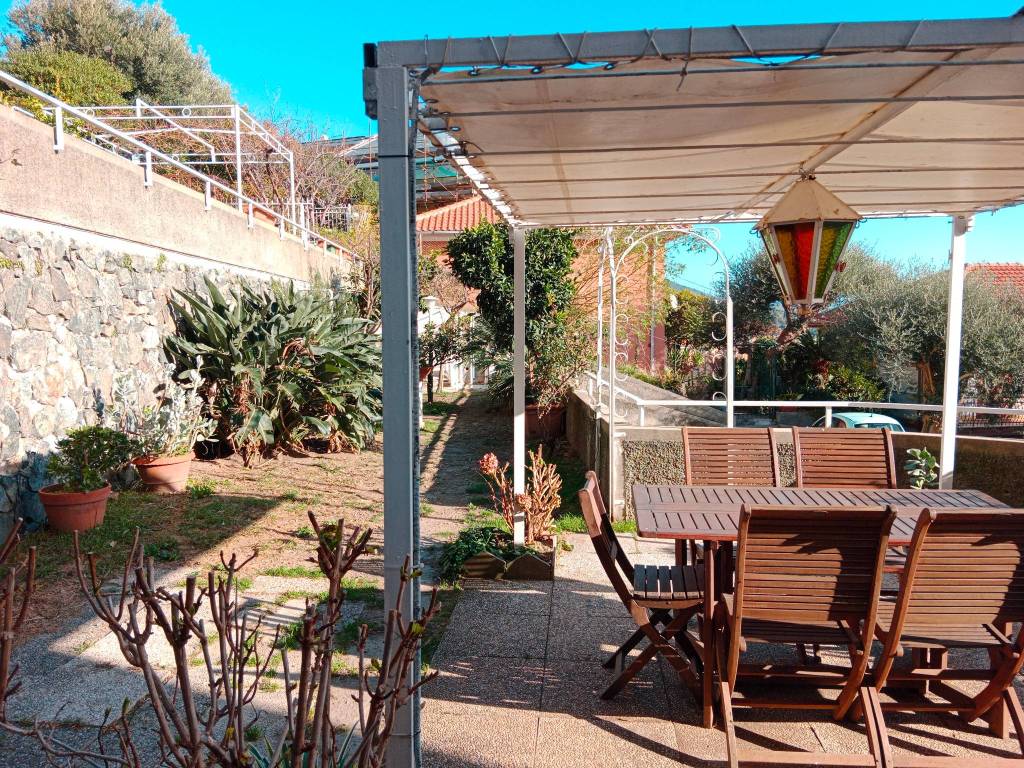 Appartamento a Arenzano in Via Migliarini - Foto 2