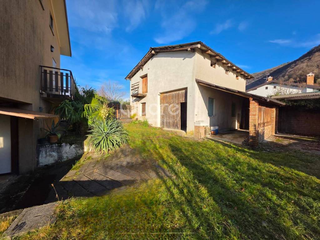 Casa indipendente a Tarcento in VIA BERNADIA, 66 - Foto 3