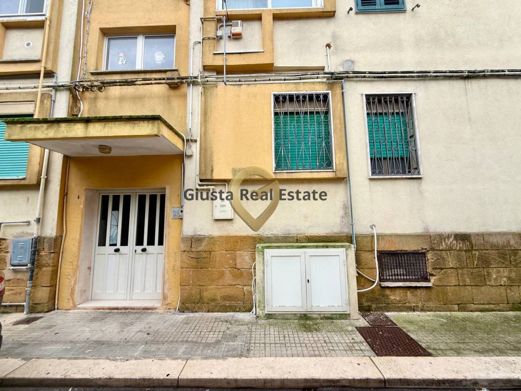 Appartamento a Brindisi in PIAZZA NICCOLò TOMMASEO, 4 - Foto 3