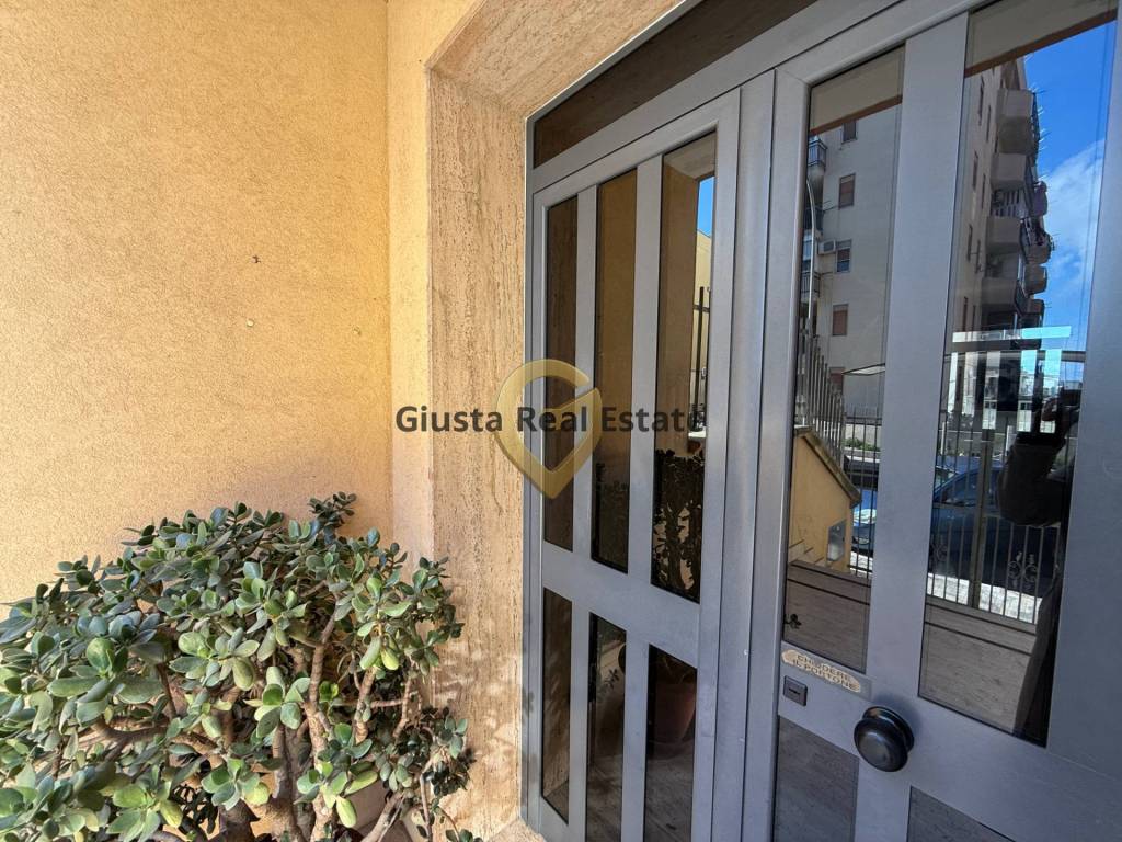 Appartamento a Brindisi in Via Angelo Lanzellotti, 10 - Foto 4