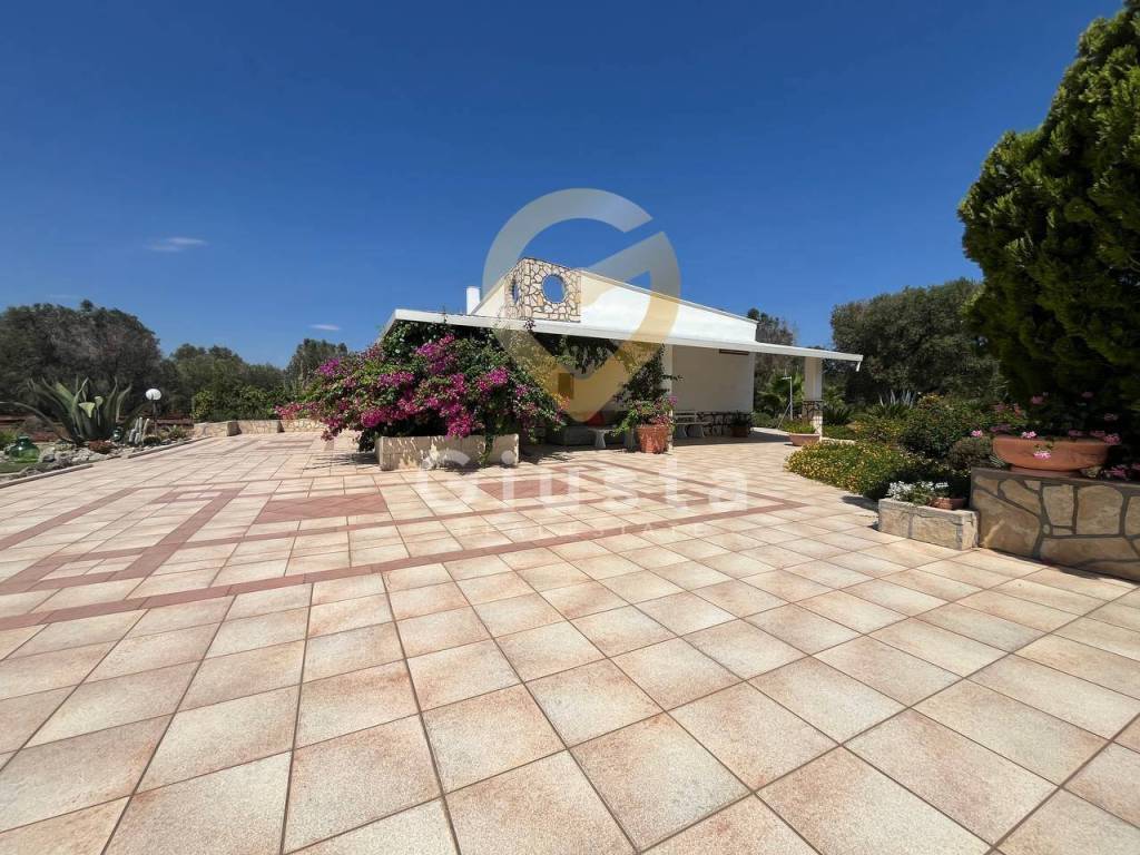 Villa a Ceglie messapica in CONTRADA PALAGOGNA - Foto 2