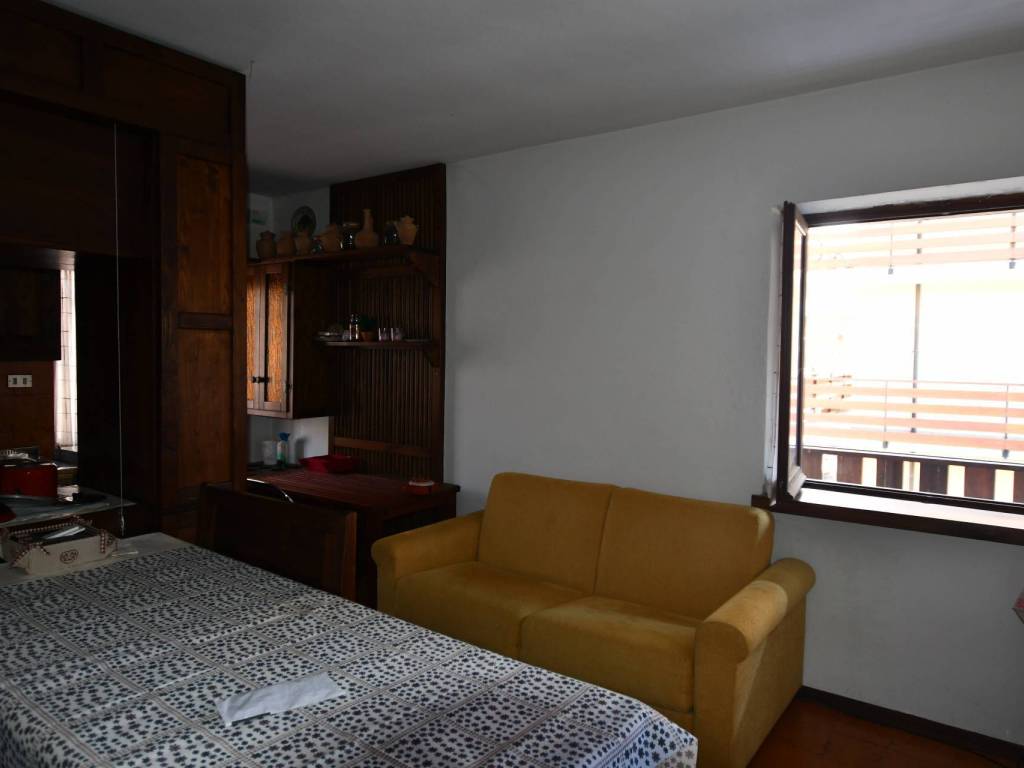 Appartamento a Bardonecchia in Viale Bramafam - Foto 3