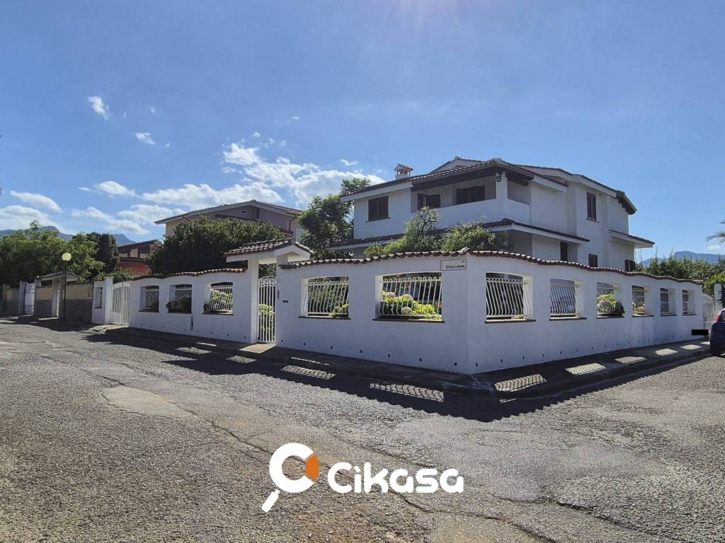 Villa a Capoterra in Via Stoccolma - Foto 2