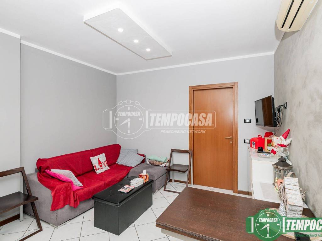 Appartamento a Castiraga vidardo in Via Salvo D'Acquisto, Vidardo 13 - Foto 2