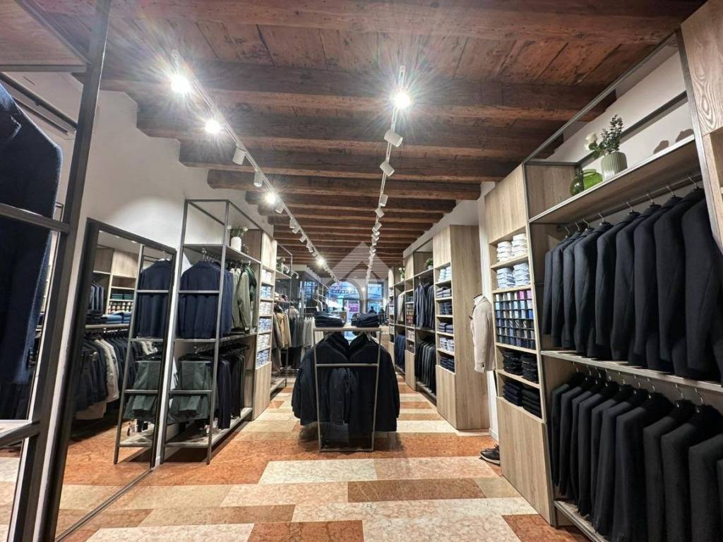 Immobile a Bassano del grappa in Via Roma, 89 - Foto 4