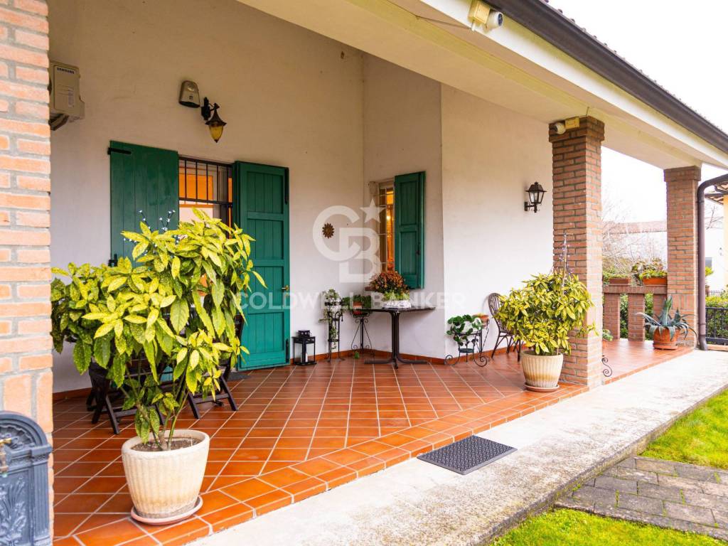 Villa a Castelnuovo rangone in via Farini - Foto 3