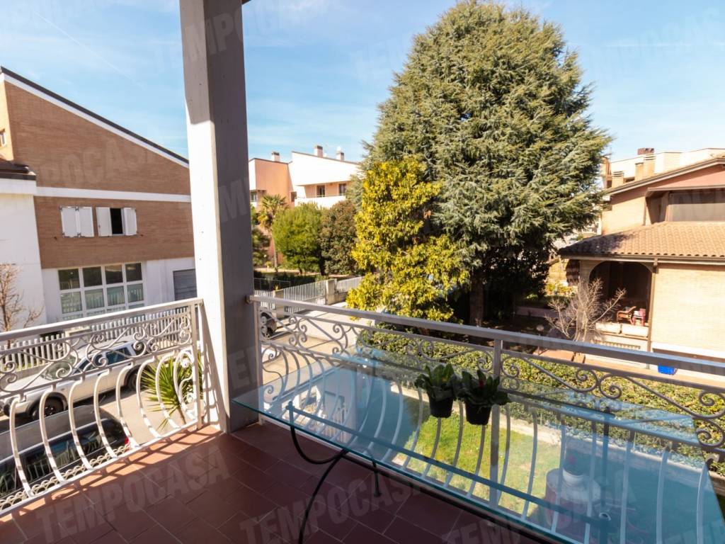 Appartamento a Civitanova marche in Via Francesco Petrarca 38 - Foto 2