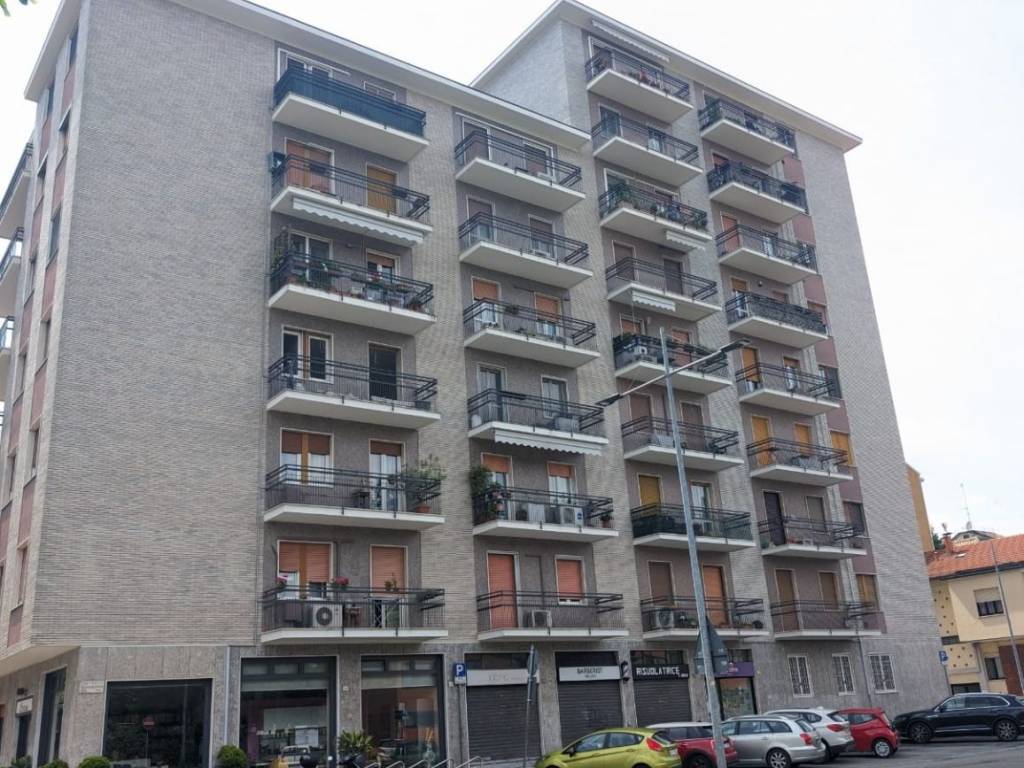 Appartamento a San donato milanese in Via della Pace, 7 - Foto 3