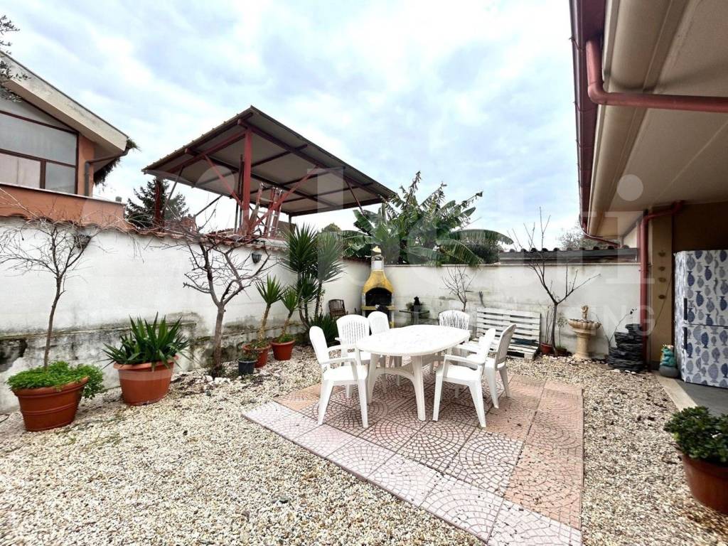 Villa a Pomezia in via delle viole, 6 - Foto 4