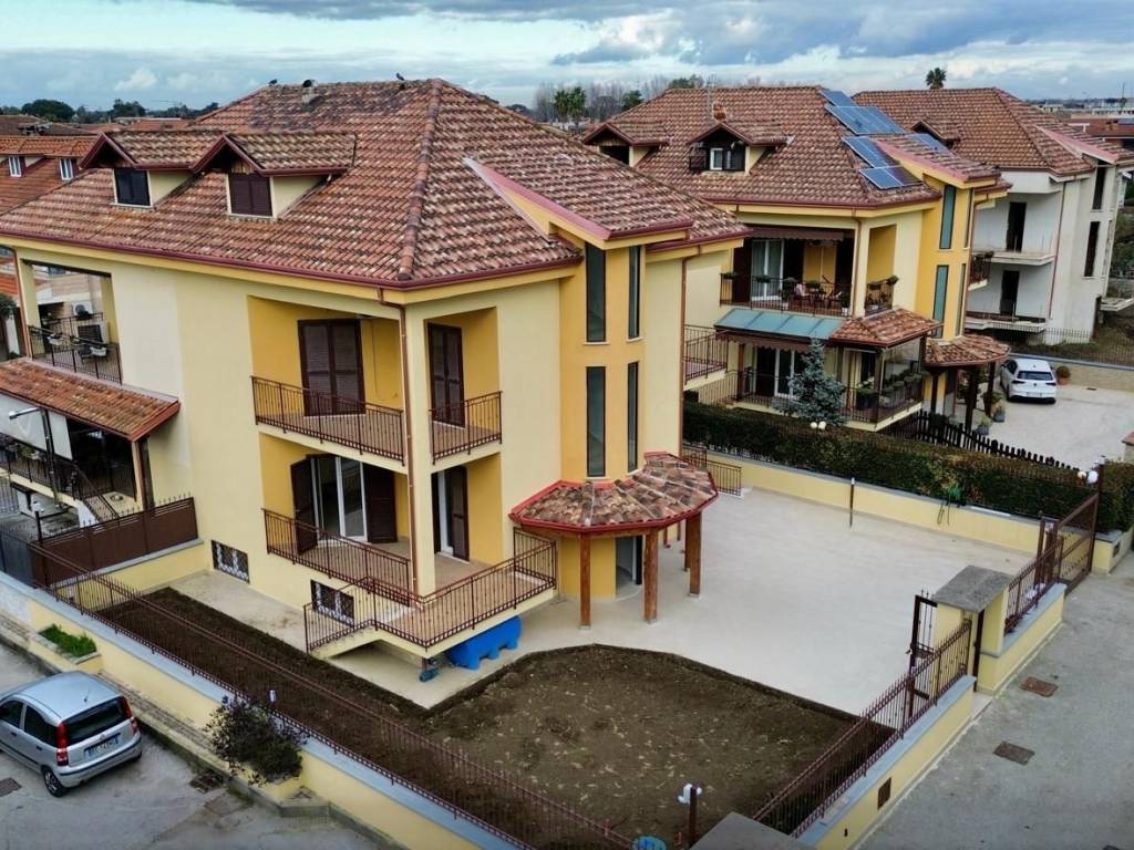 Villa a Giugliano in campania in Via Ripuaria - Foto 2