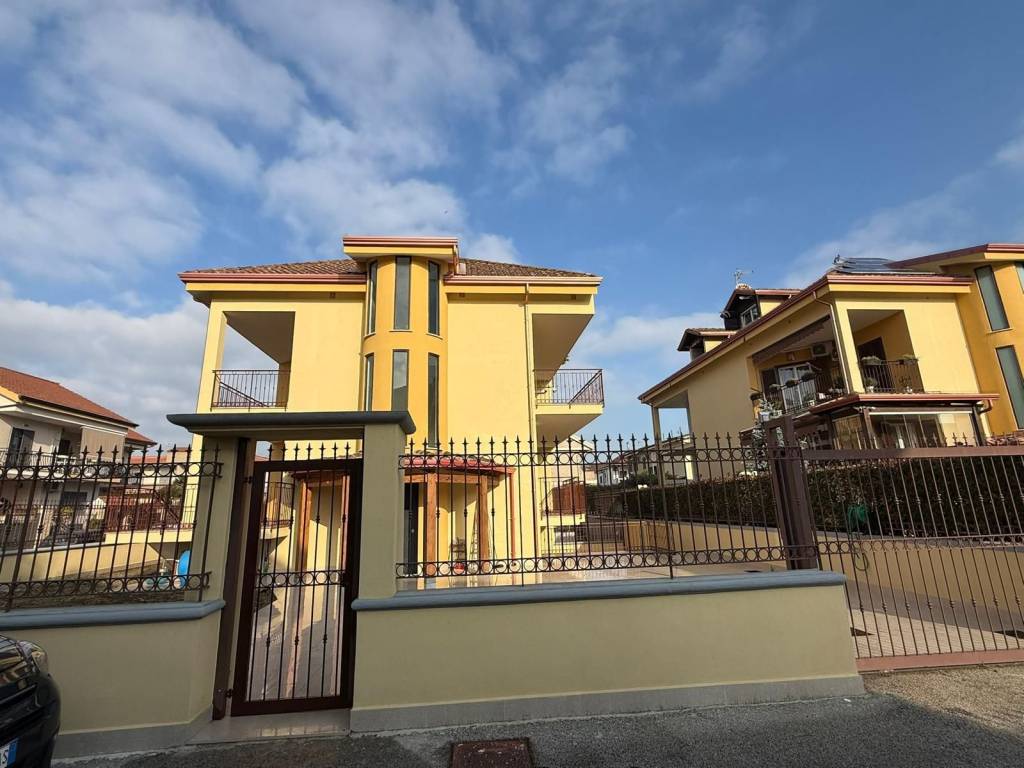 Villa a Giugliano in campania in Via Ripuaria - Foto 3