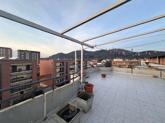 Attico / mansarda a Cascina in Via Cavalieri di Vittorio Veneto - Foto 4