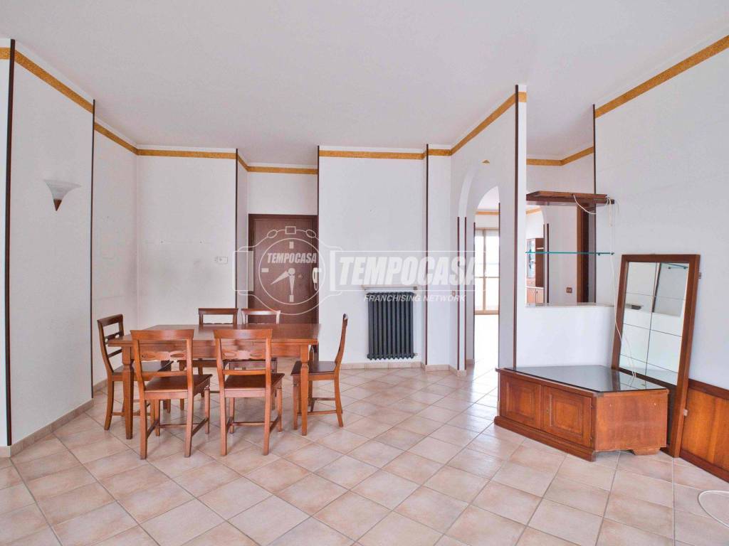 Appartamento a Vercelli in Via Dalmazio Birago - Foto 4