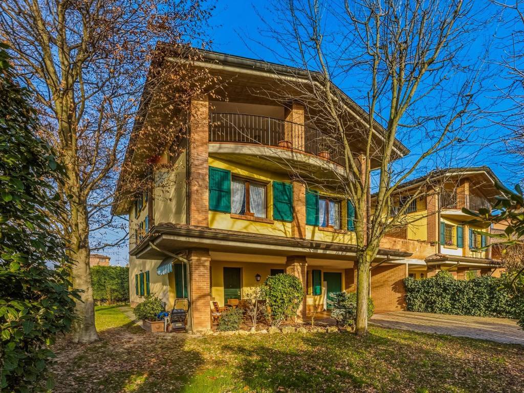 Villa a Reggio emilia in Via Firenze, 45 - Foto 3
