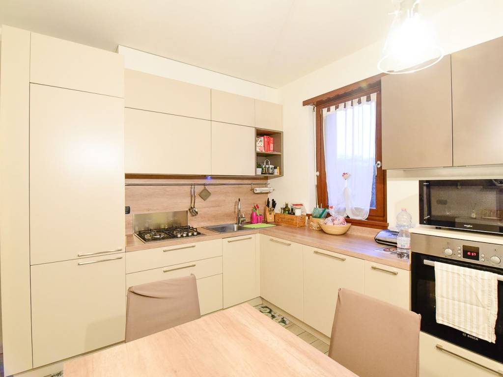 Appartamento a Cantù in Via Vincenzo Gioberti, 8 - Foto 4