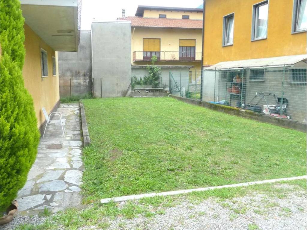 Villa a Gravellona toce in CORSO GUGLIELMO MARCONI - Foto 4