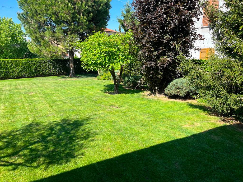 Villa a Brembate in Via Bergamo, 20 - Foto 2