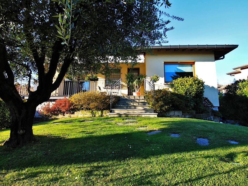 Villa a San fermo della battaglia in Via Armando Diaz, 13 - Foto 2
