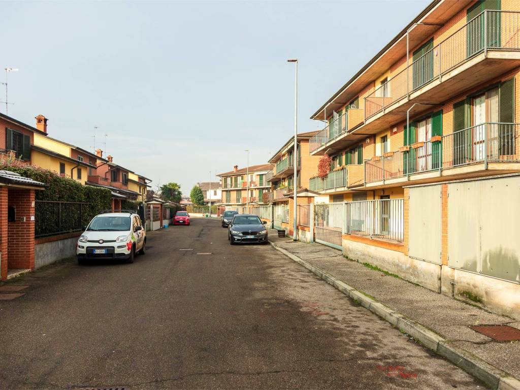 Appartamento a Bereguardo in Via Generale Carlo Alberto Dalla Chiesa - Foto 2