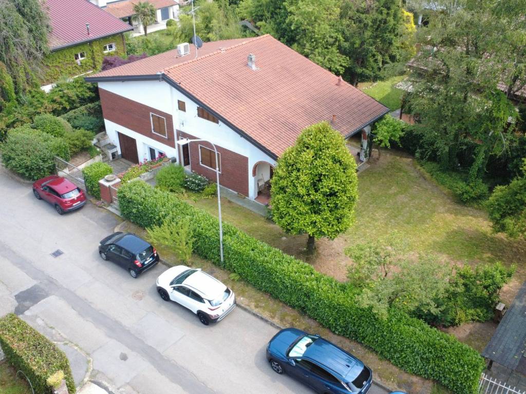 Villa a Garbagnate milanese in Via dei Platani - Foto 5