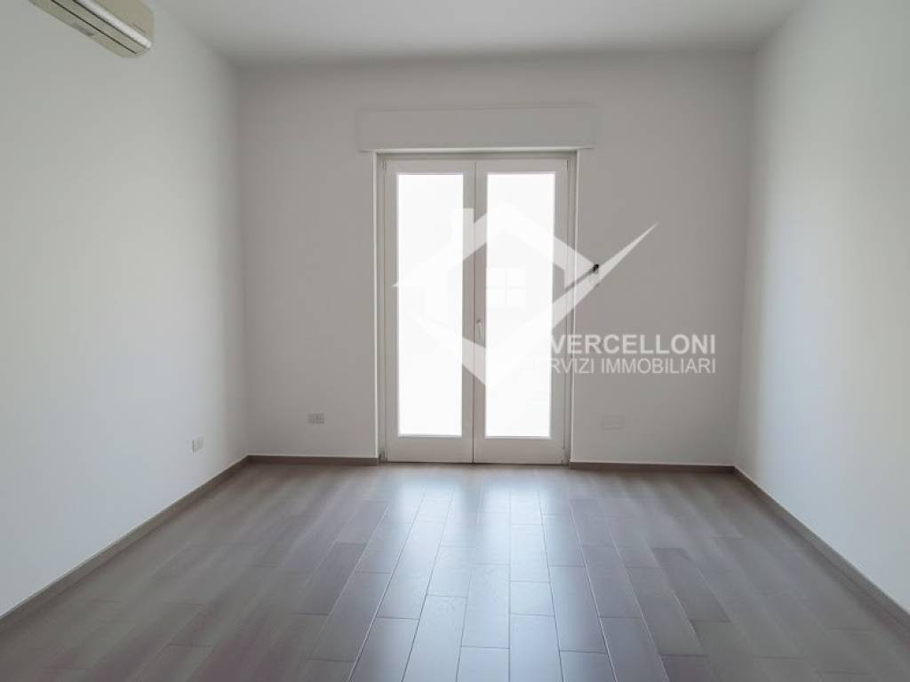 Appartamento a Galliate in Via San Giuseppe Maria Gambaro, 55 - Foto 4
