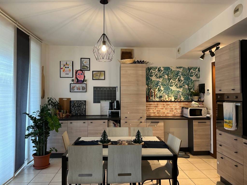 Appartamento a Borgomanero in Via Verdi, 1 - Foto 2