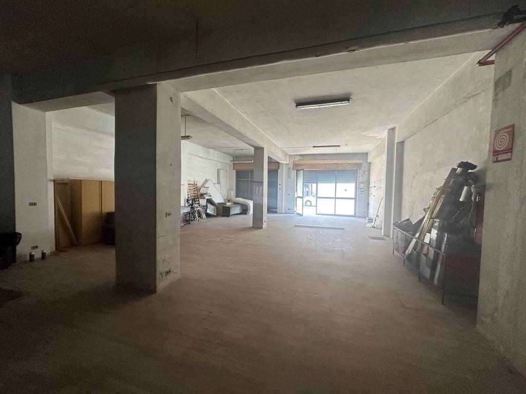 Immobile a Cosenza in Viale Giovanni e Francesca Falcone, 191 - Foto 2