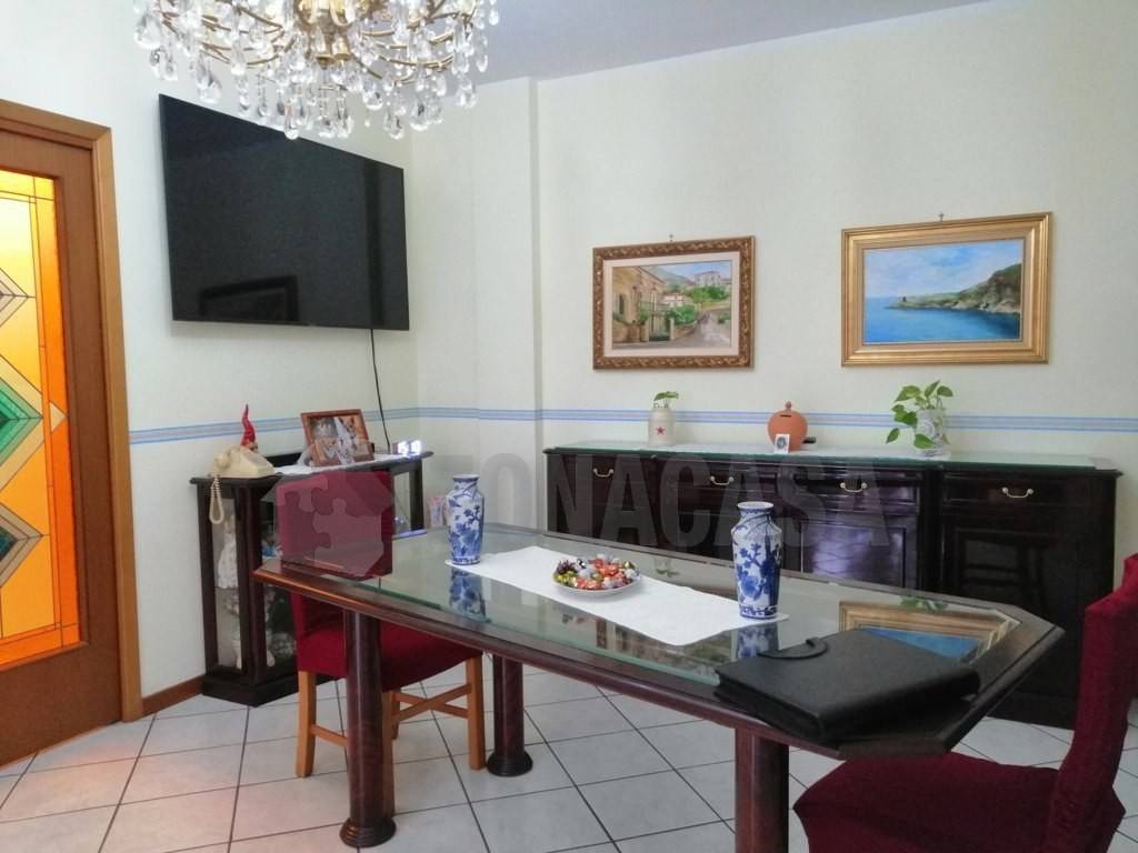 Appartamento a Busto arsizio in Via Antonio De Curtis Totò - Foto 2