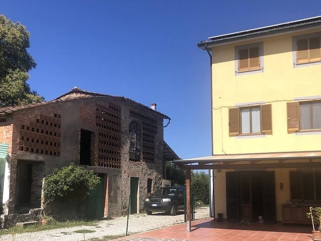 Casa indipendente a Lucca in Via di Sorbano Del Giudice - Foto 2