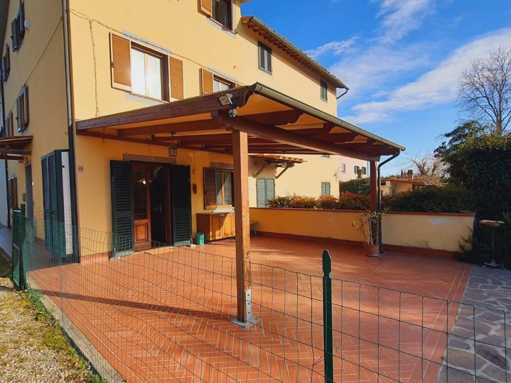Casa indipendente a Lucca in Via di Sorbano Del Giudice - Foto 3